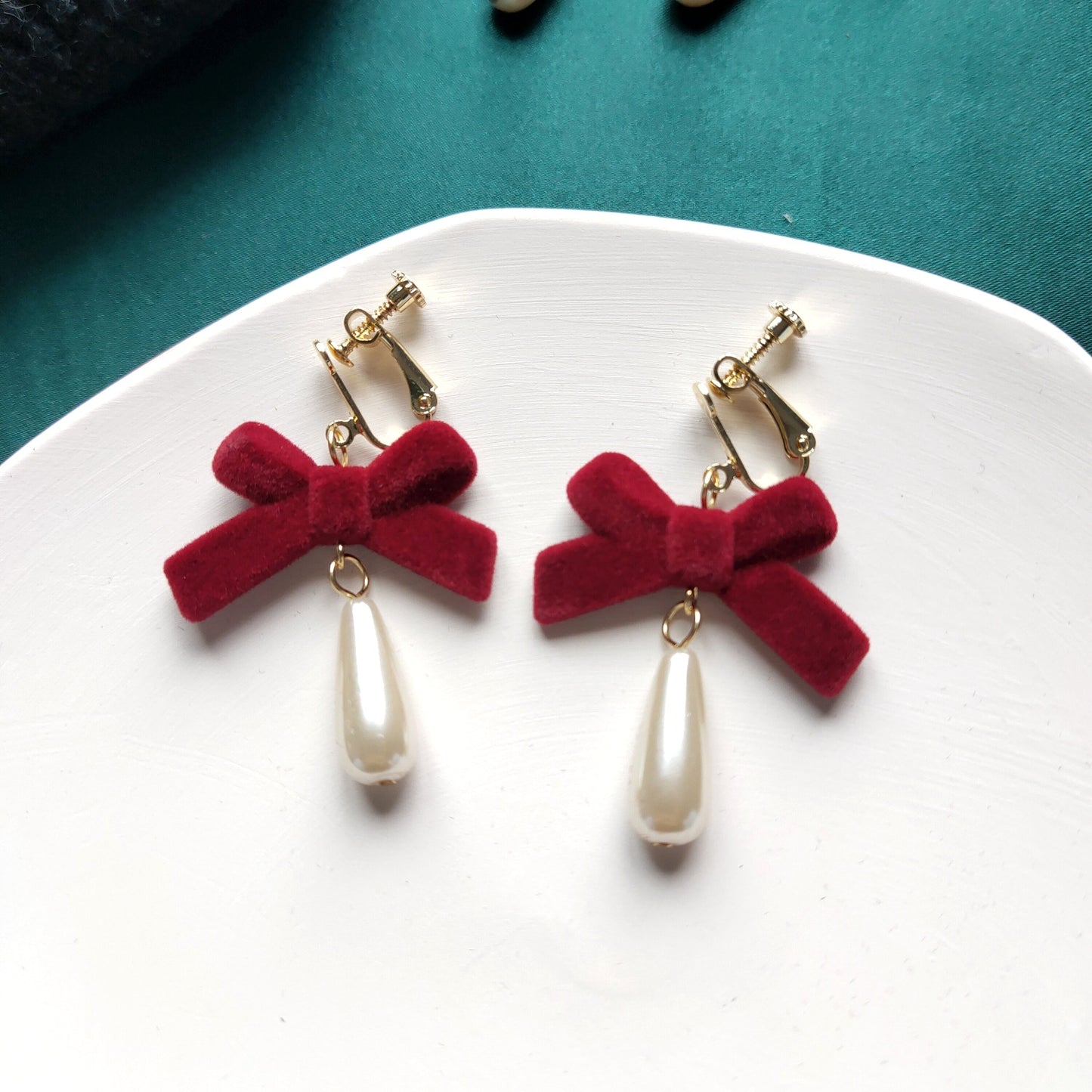 Court Veet Wine Red Bow Water Drop Pearl Girly Rings