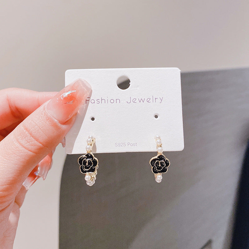 Women's Vintage Pearl Drop Oil Camellia For Graceful Earrings