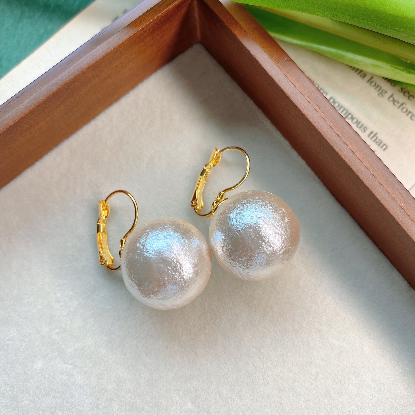 Women's Large Pearl Summer Temperament Full Of French Earrings