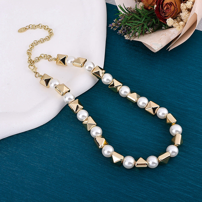 Women's Metal Glossy Surface Punk Style Simple Necklaces