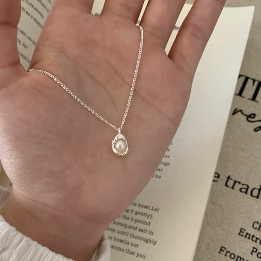 Women's Pod Simple Gentle Elegant Clavicle Chain Pendants