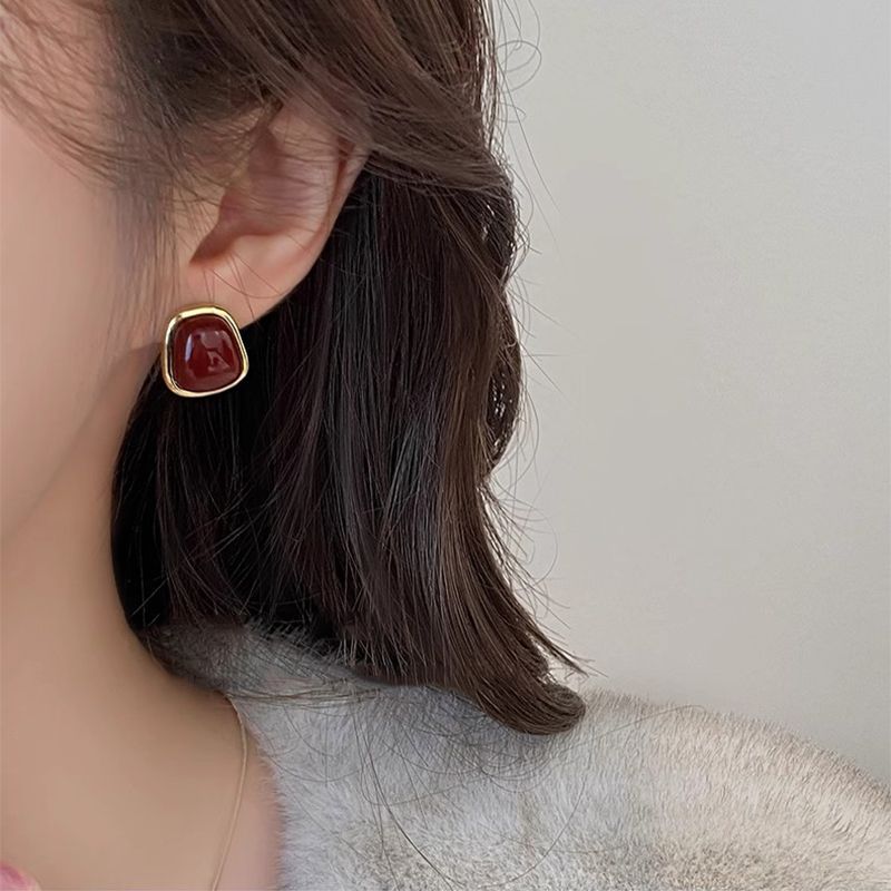 Women's Retro Style Wine Red Drop Glazed Luxury Earrings