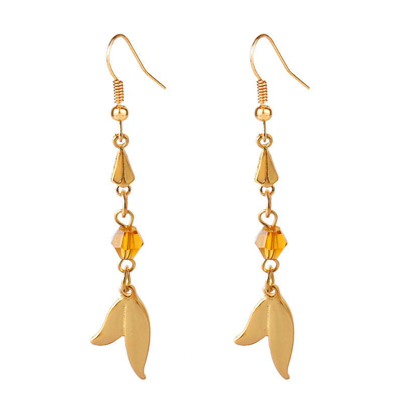 Travelers Empty Autumn Unilateral Temperament Feather Tassel Carved Earrings
