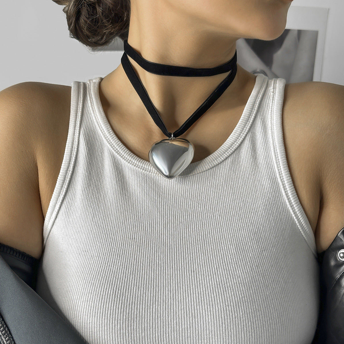 Cool Exaggerated Big Heart Simple Long Necklaces