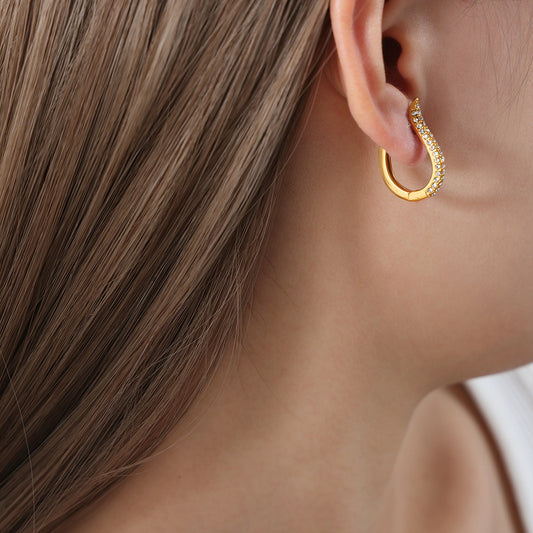 Luxury Twist Vintage Gold U-shaped Fashion Earrings