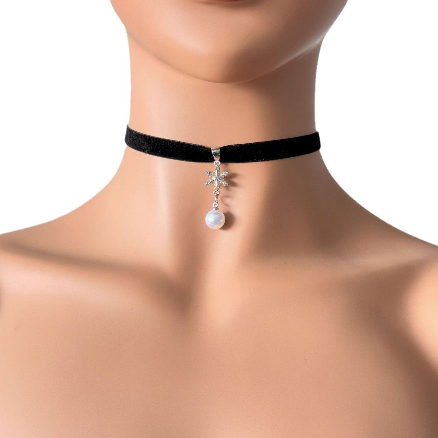 Snowflake Pearl Female Sweet White Veet Necklaces
