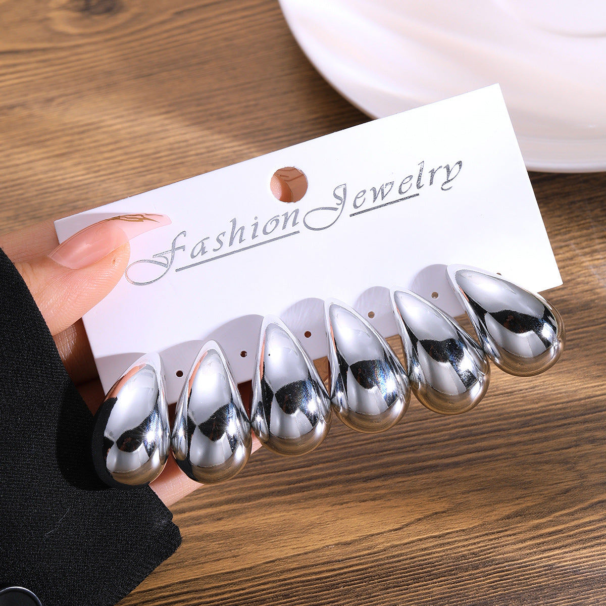 Fashion Type Water Drop Retro Exaggerated Earrings