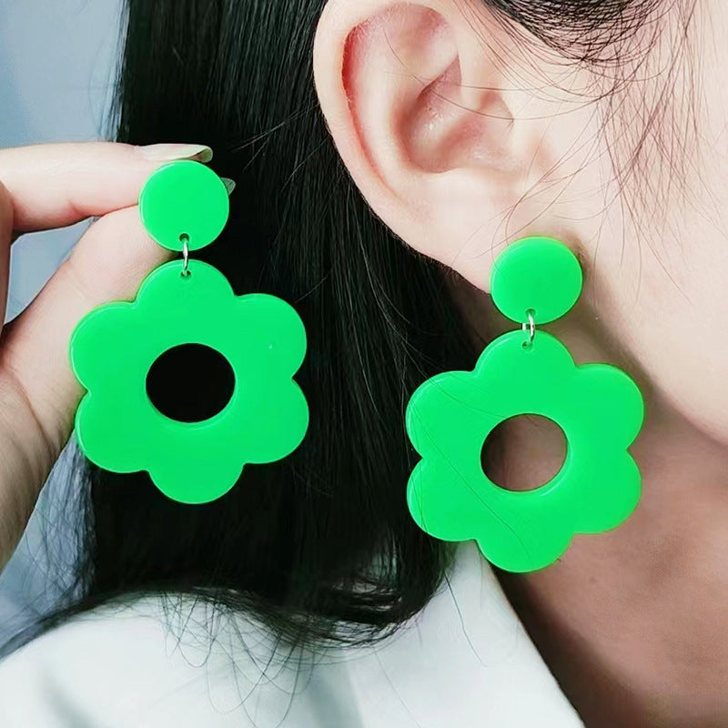 Women's Cutout Acrylic Fashion Simple Style Sweet Earrings