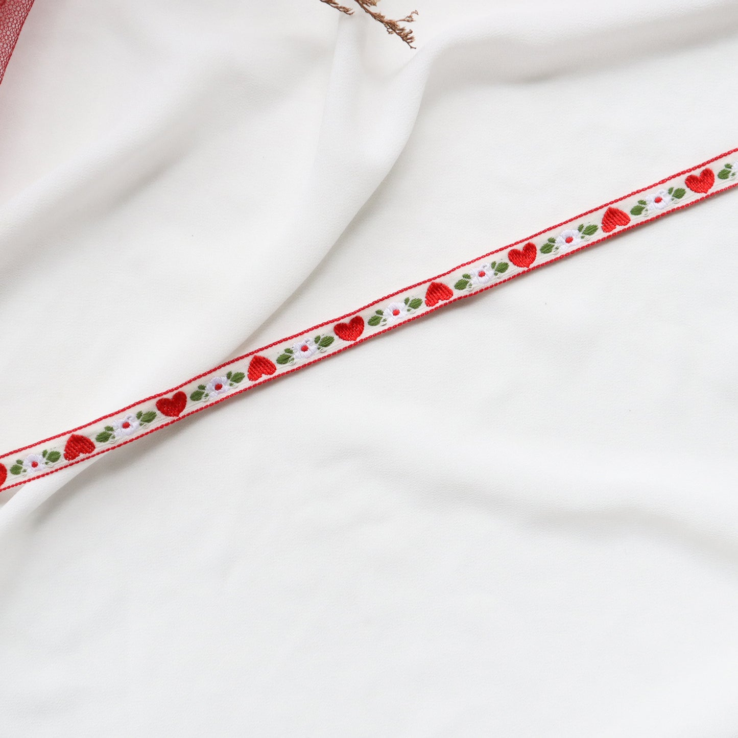 Women's Red Ornament Short Clavicle Chain For Necklaces