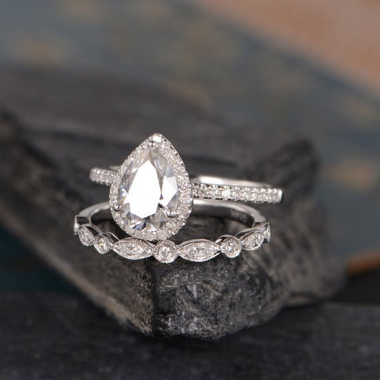 Water Drop Inlaid Zircon Female Engagement Rings