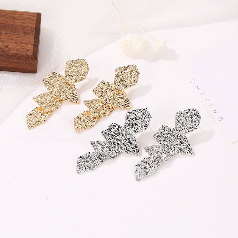 Women's Exaggerated Irregular Fashion Long Geometric Metal Earrings