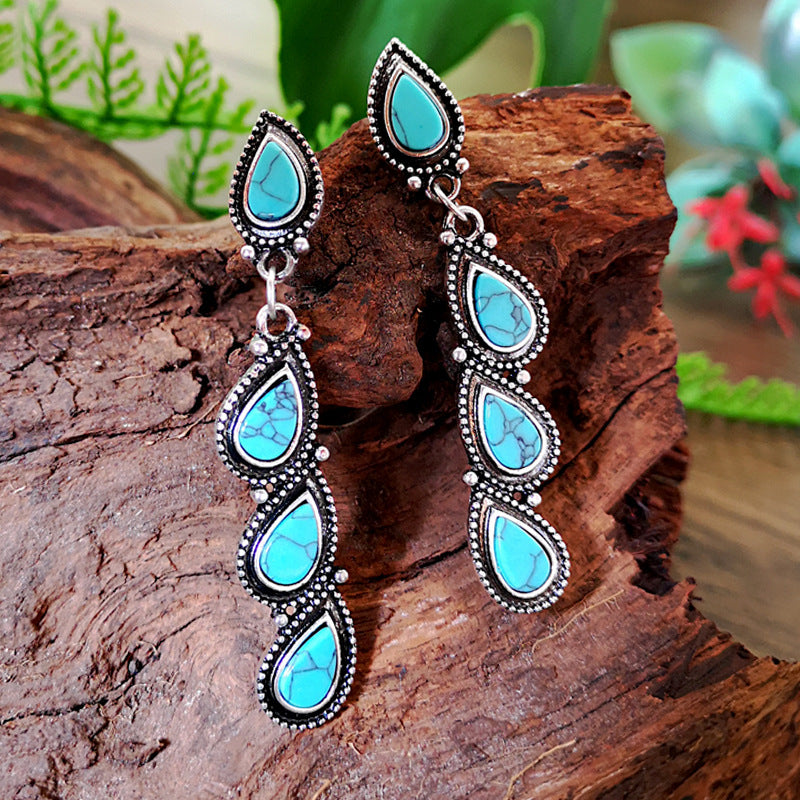 Women's Drop-shaped Retro Long Fashionable Creative Leaf Shaped Earrings