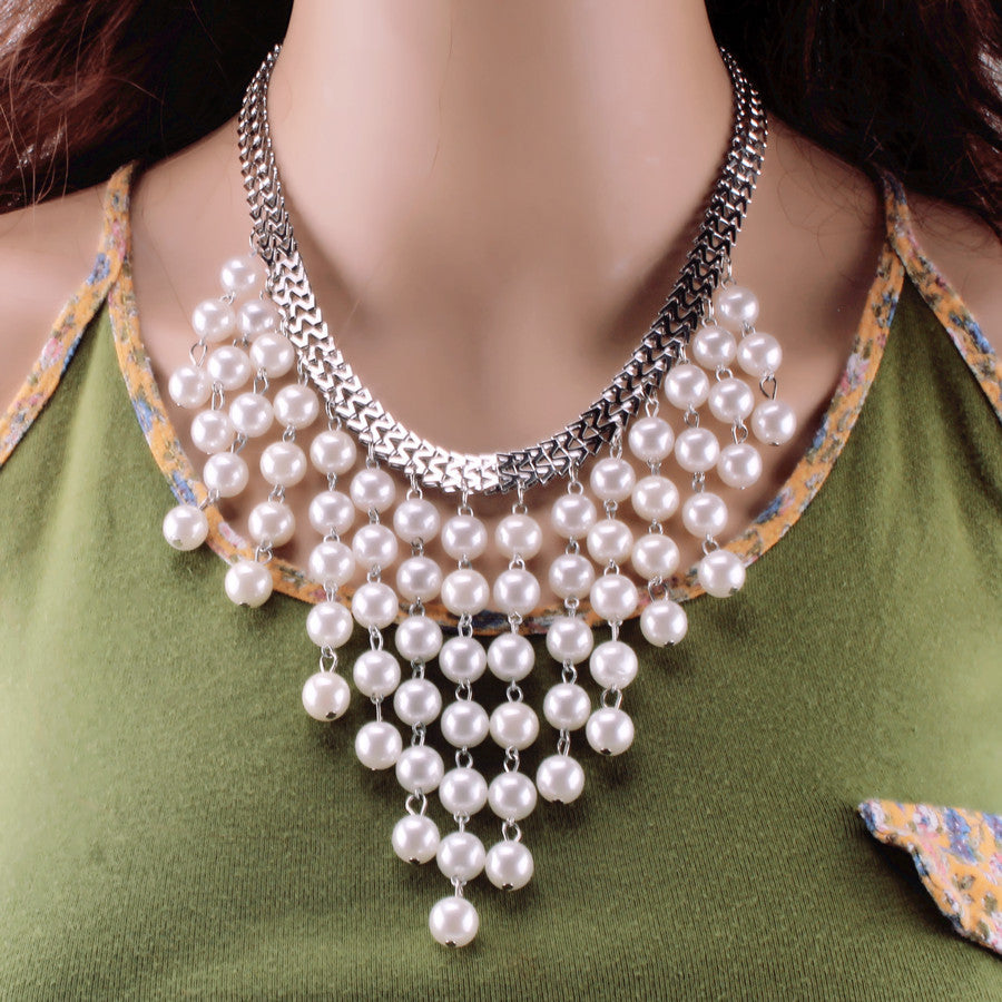 Women's Retro Fashion Elegance Pearl Sweater Chain Necklaces
