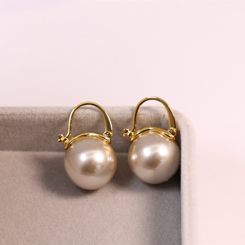 Copper Pieces Gold Plated Korean Simple Baroque Glass Pearl Earrings