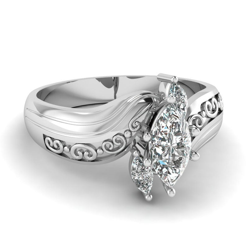 Women's Alloy Inlaid Horse Eye Zircon Popular Ring