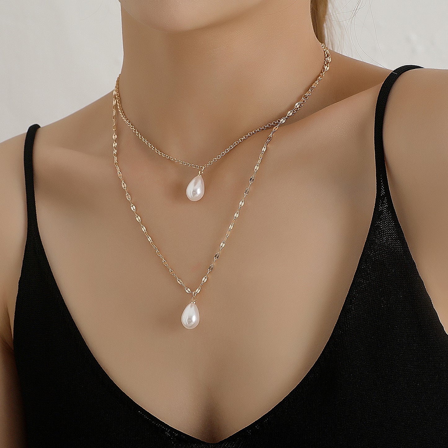 Women's Chain Pearl Water Drop Shape Fashion Necklaces