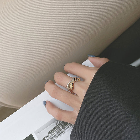 Women's Irregular Wave Pattern Smooth Opening Gold Rings