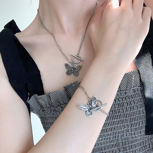 Niche Vintage Butterfly Fairy Temperamental Buckle Necklaces