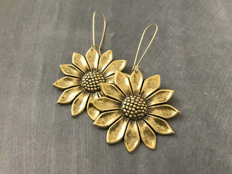 Three-dimensional Sunflower Eardrops Ancient Gold Beautiful Earrings