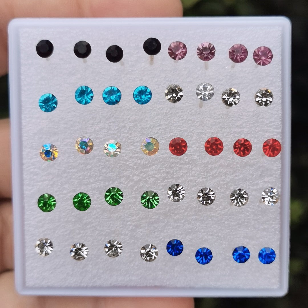 Plastic Needle Rhinestone Boxed Stall Small Earrings