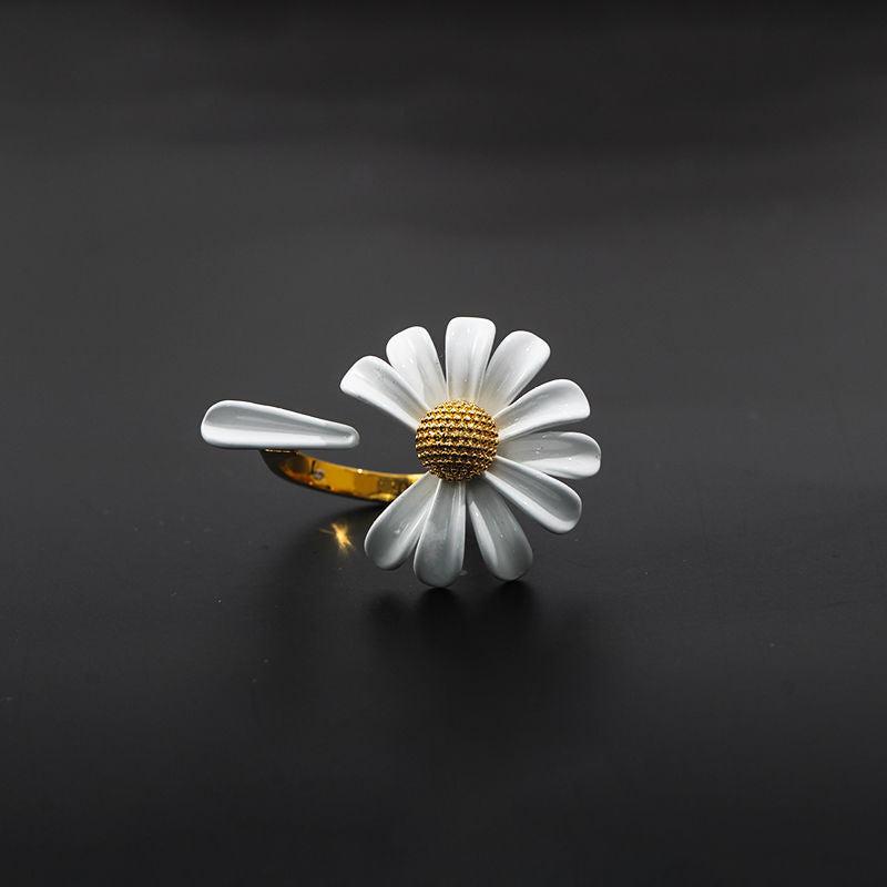 Sier Needle Graceful Fashionable White Daisy Earrings