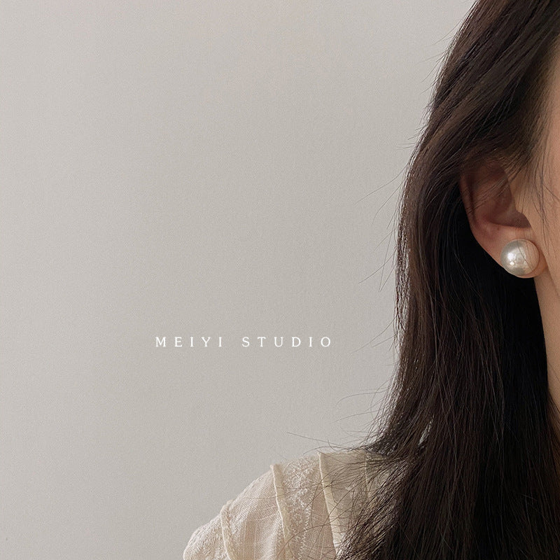 Cold Style Elegance Retro Pearl Exaggerated Stud Earrings