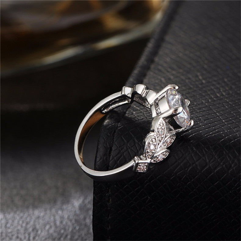 Women's Fashion Leaf Engagement Zircon Personalized Diamond Rings