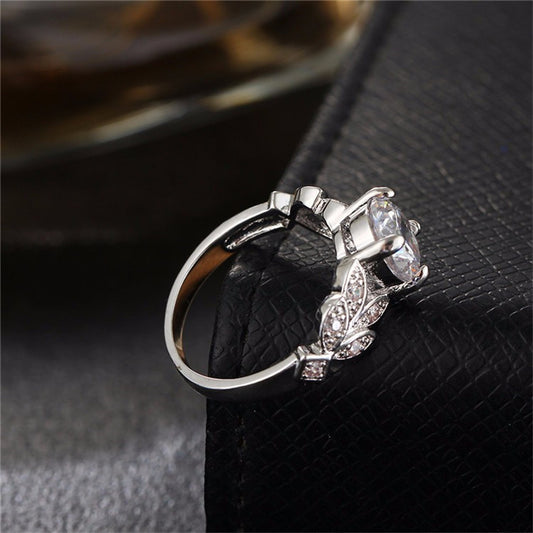 Women's Fashion Leaf Engagement Zircon Personalized Diamond Rings