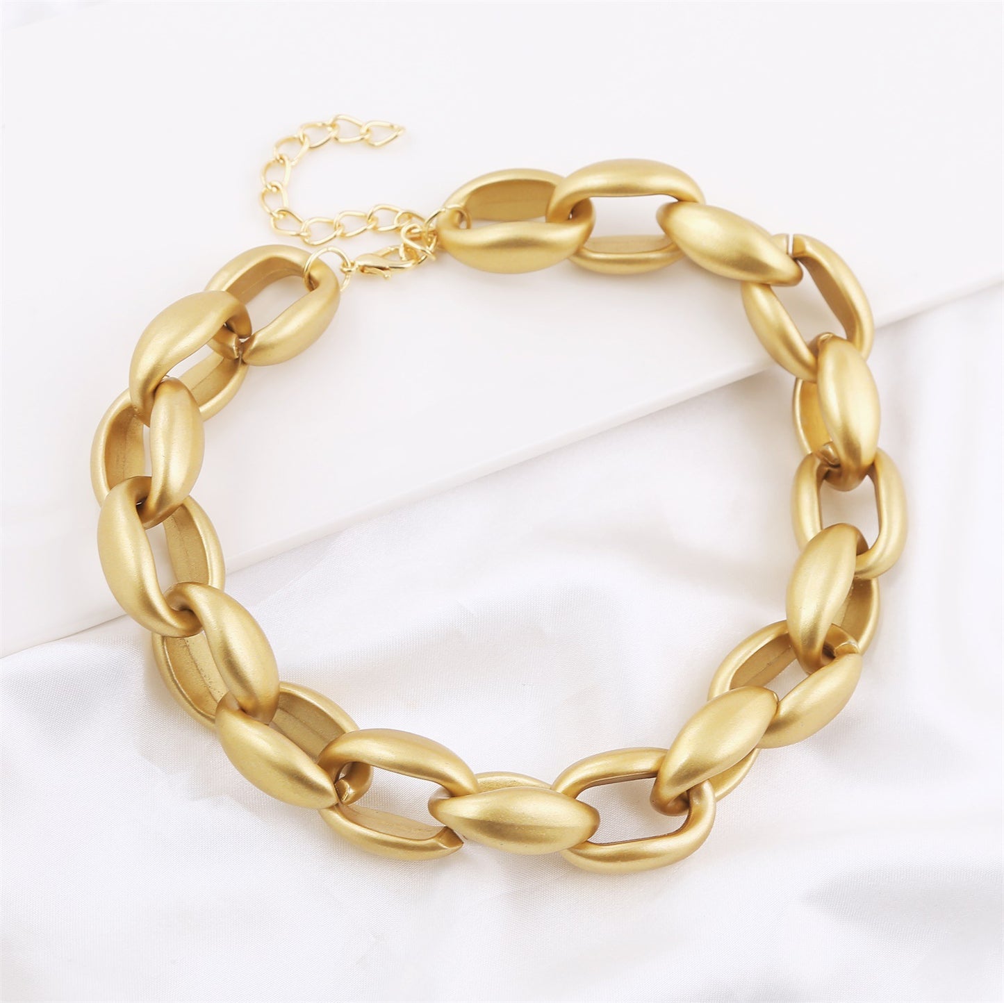 Hip Hop Simple Exaggerated Vintage Plastic Necklaces