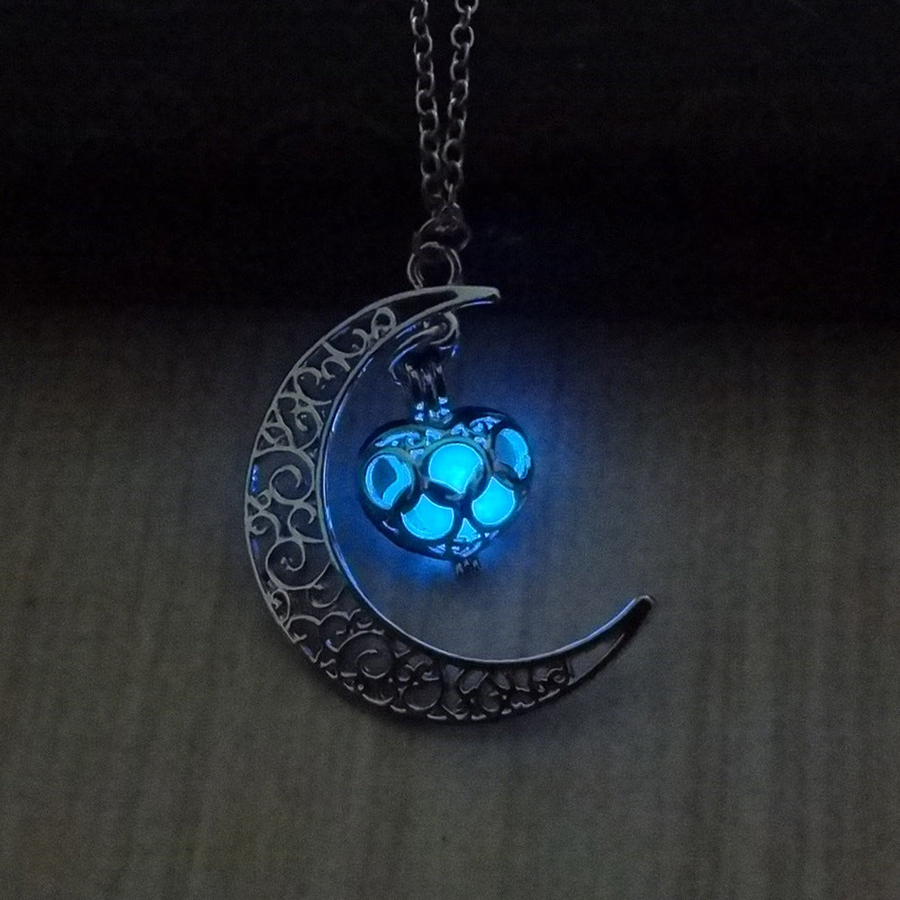 Ornament Hollow Moon Heart-shaped Noctilucent Christmas Pendants