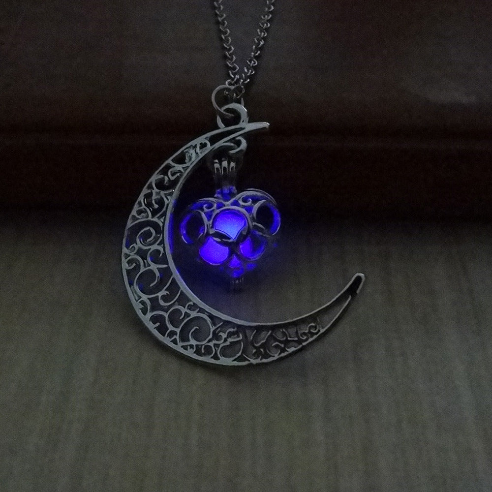 Ornament Hollow Moon Heart-shaped Noctilucent Christmas Pendants