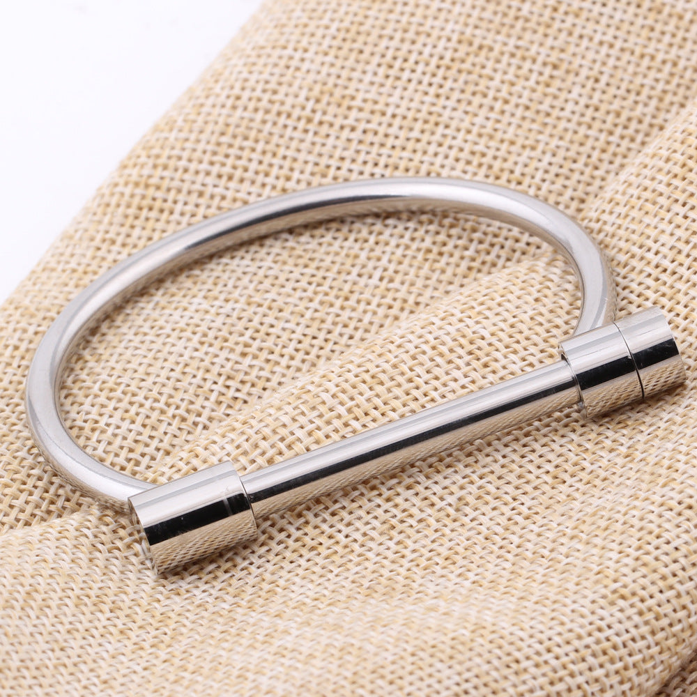 Fashion Three-color Stainless Steel Horseshoe Titanium Word Bracelet