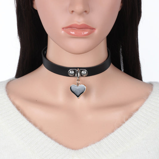 Collar Female Gothic Love Bound Clavicle Chain Heart-shaped Necklaces