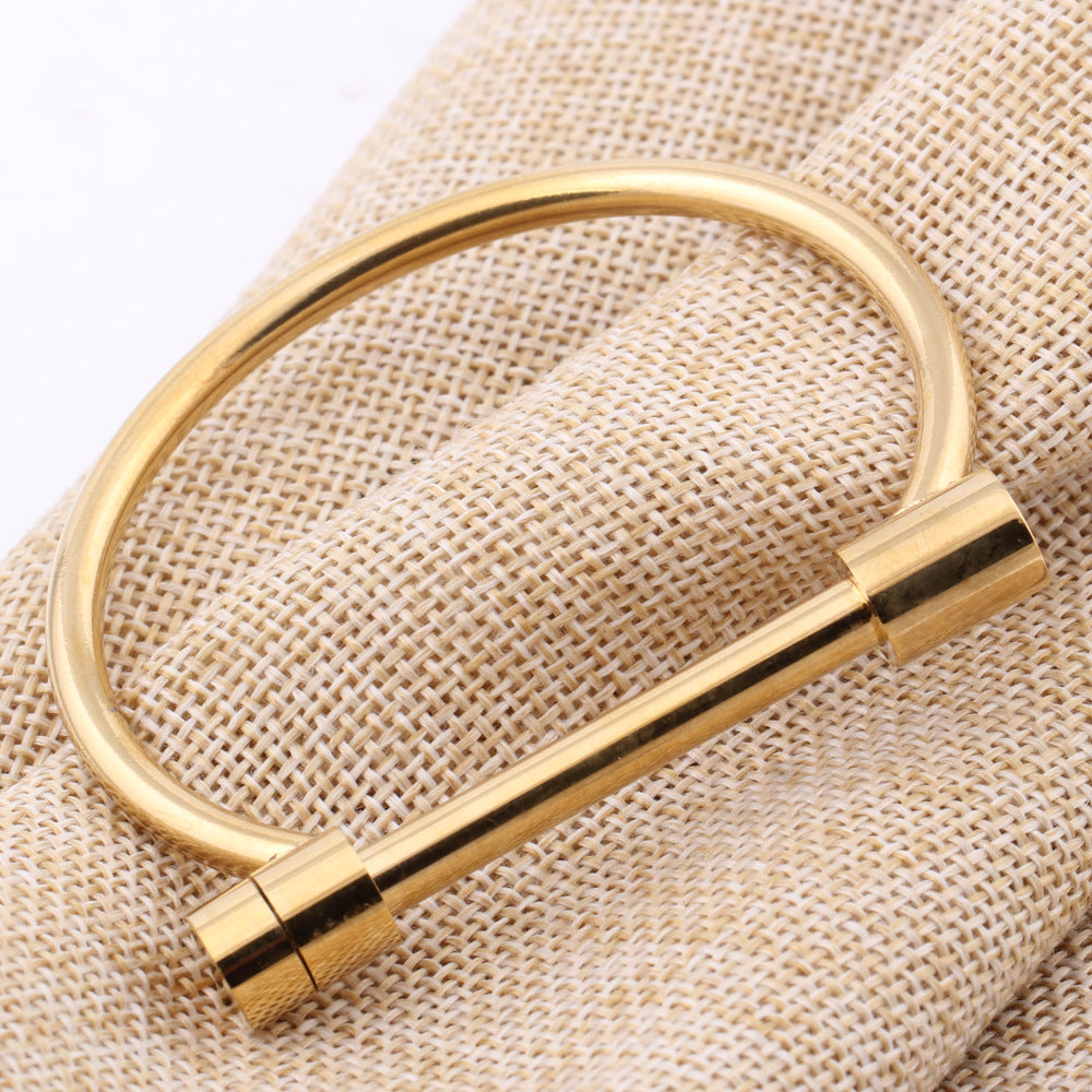 Fashion Three-color Stainless Steel Horseshoe Titanium Word Bracelet