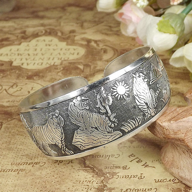 Women's Ethnic Style Tibetan Sier Miao Open-ended Peony Bracelet