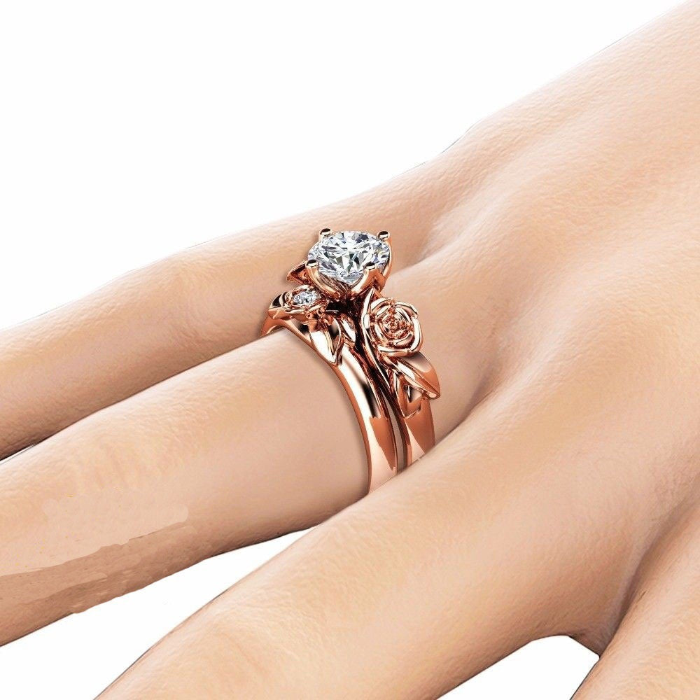 Women's Pink Peach Heart Claw Inlaid Zircon Novel Rings