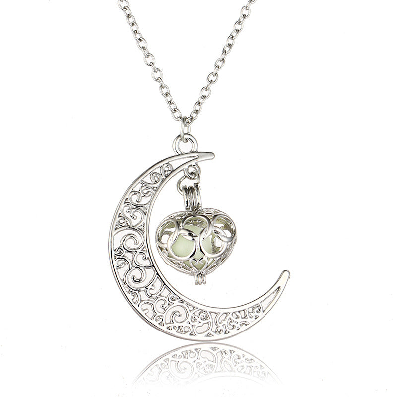 Ornament Hollow Moon Heart-shaped Noctilucent Christmas Pendants