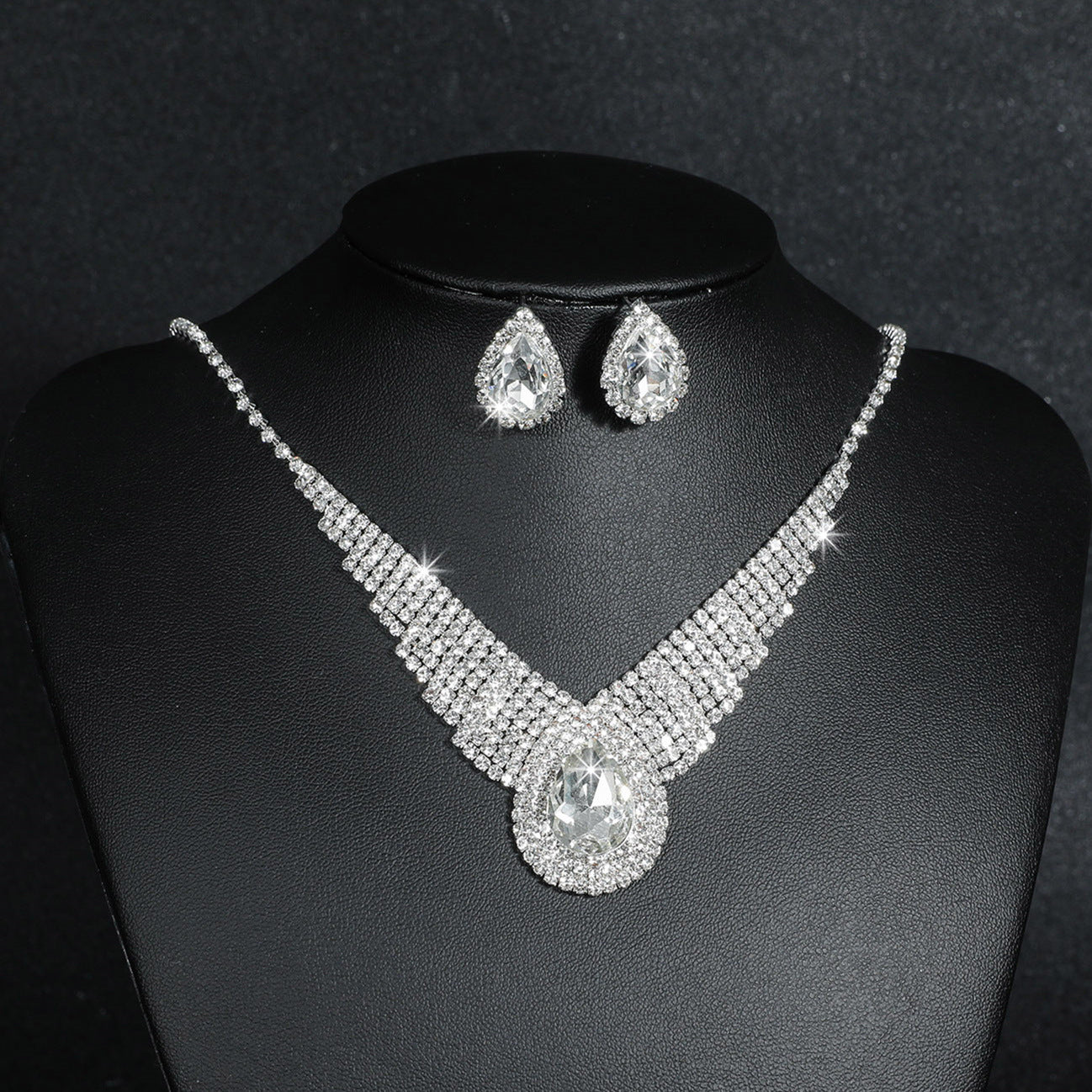 Super Beautiful Suite Rhinestone Shiny Ear Wedding Party Two-piece Dress Earrings