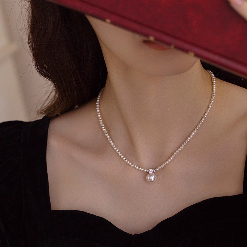 Women's Micro Inlaid Zircon Pearl Niche Design Clavicle Chain Necklaces