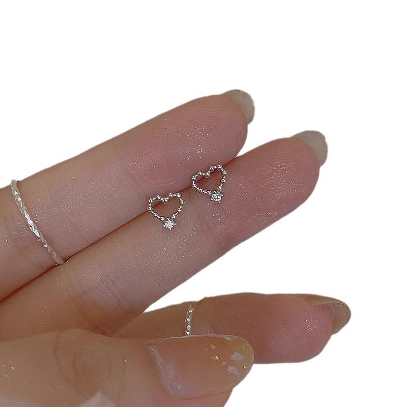 Women's Gold Love Heart Trendy Design High-grade Earrings