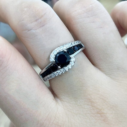 Round Copper Inlaid Zircon Simple Personalized Minority Entry Rings