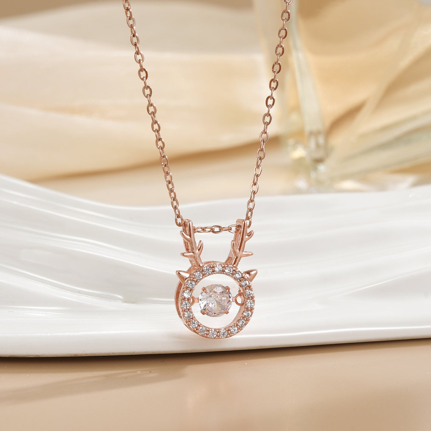 Women's Fading Smart For Simple Graceful Clover Clavicle Chain Niche Necklaces