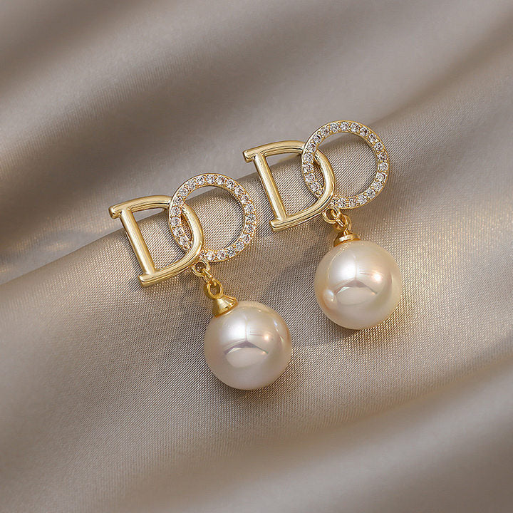 Women's High-grade Pearl French Minority Retro Affordable Earrings