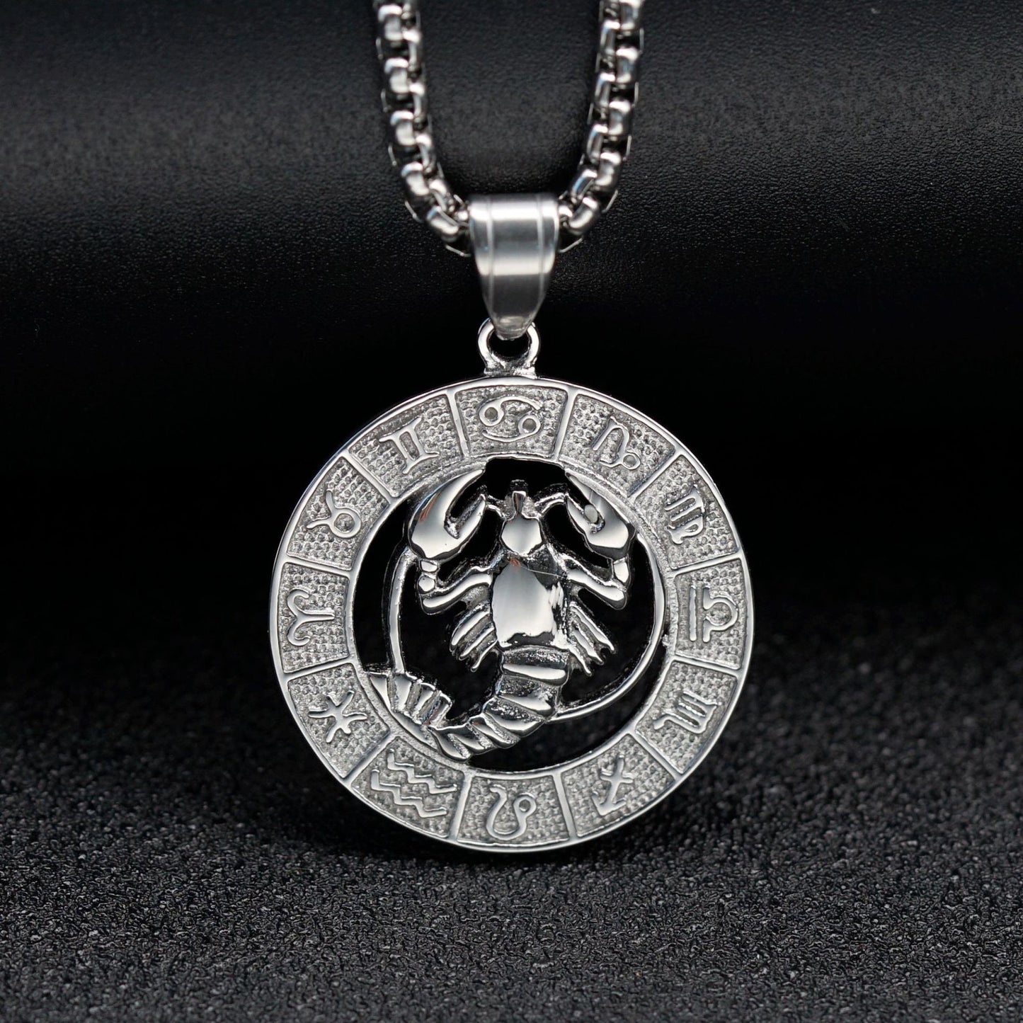 Trendy Retro Hollow Twee Constellation Personalized Pendant