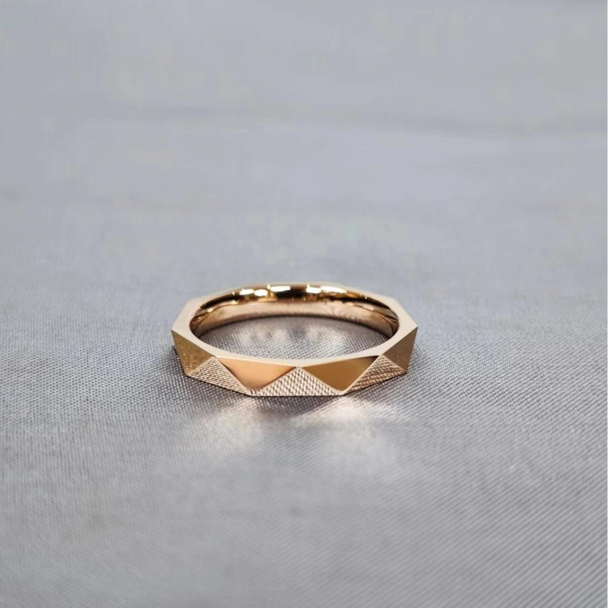 Sier High Version Glossy Diamond Couple Mobius Strip Spiral Light Ring