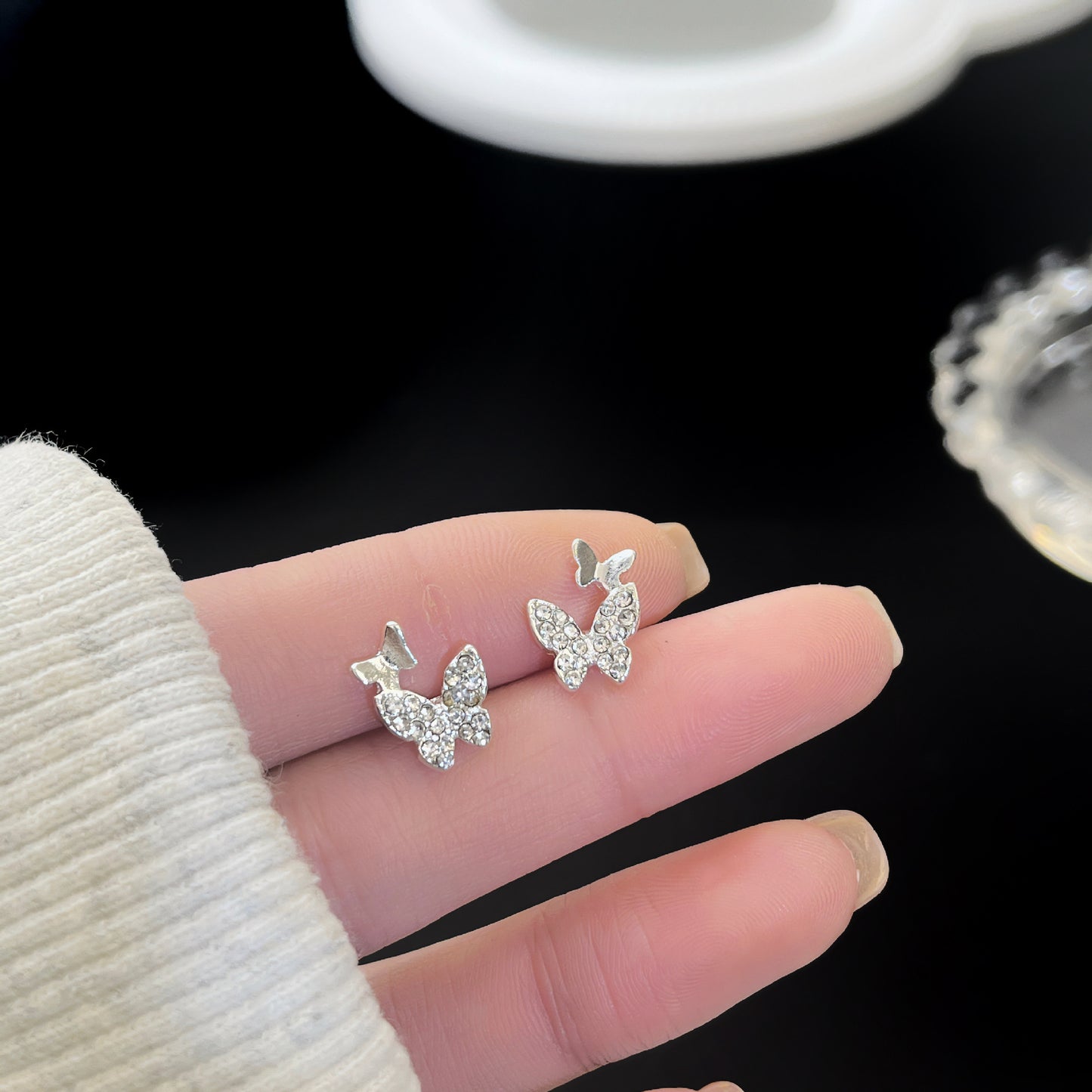 Cool Collection Female Zircon Temperament Live Earrings