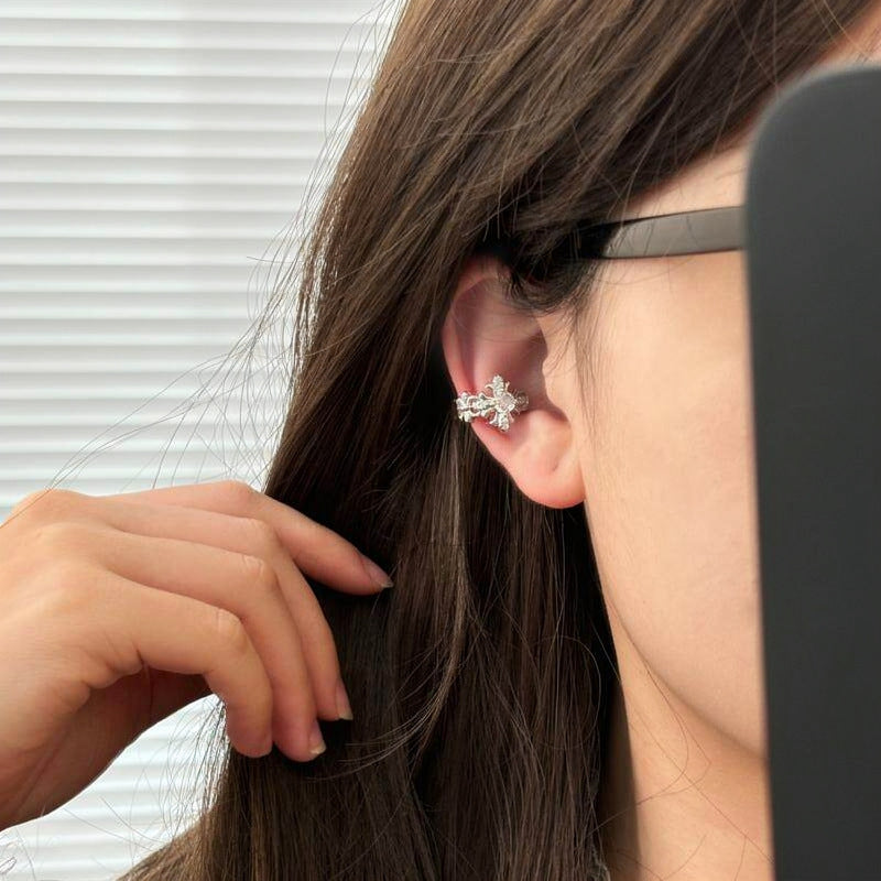 Cross Iris Design High Sense Delicate Ear Clip