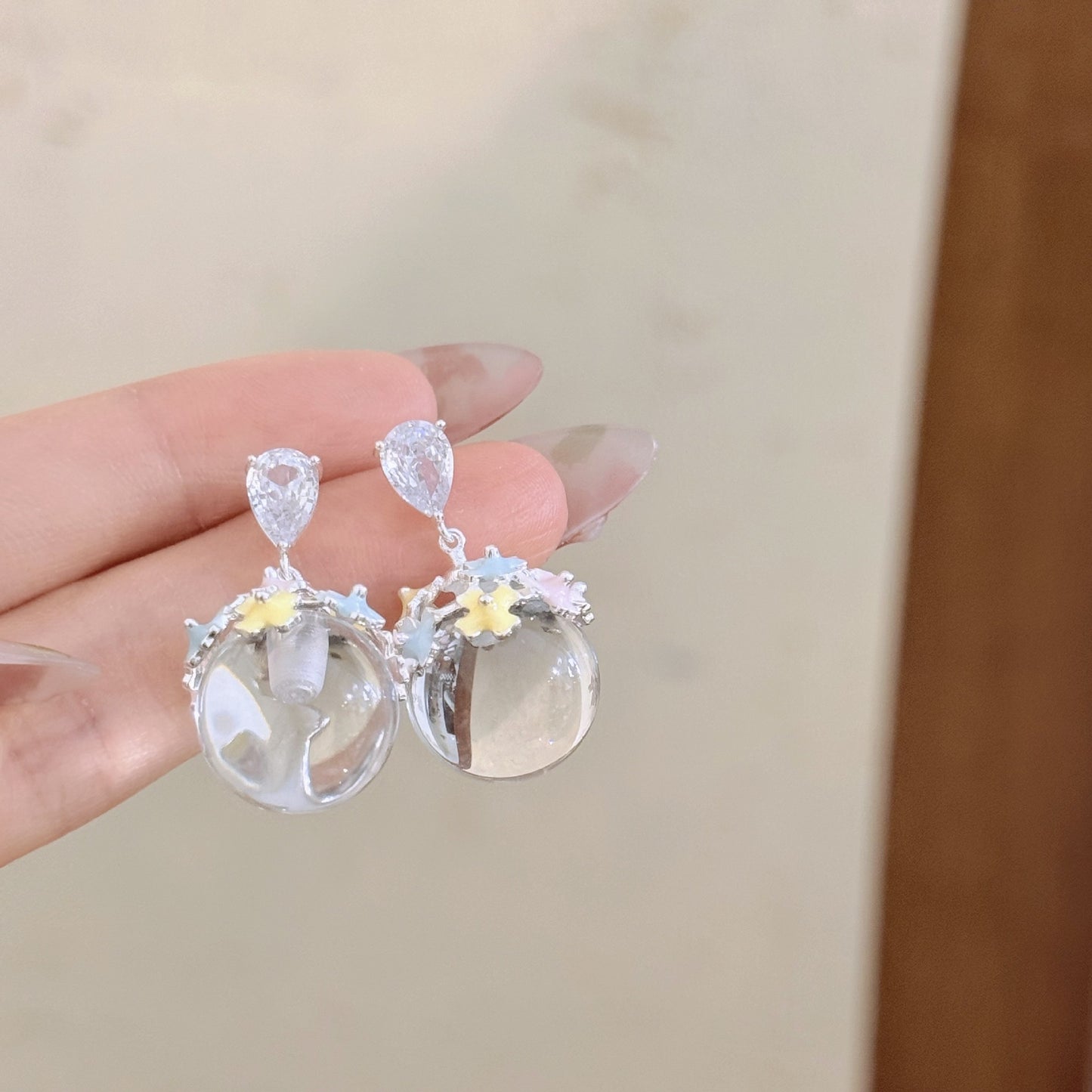 Dews Sweet Wind Flashing Ice Through Ball Bead Graceful Fashionable Stud Earrings