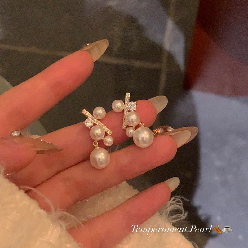 Women's Vintage Pearl Light Luxury Fashion High Sense Earrings