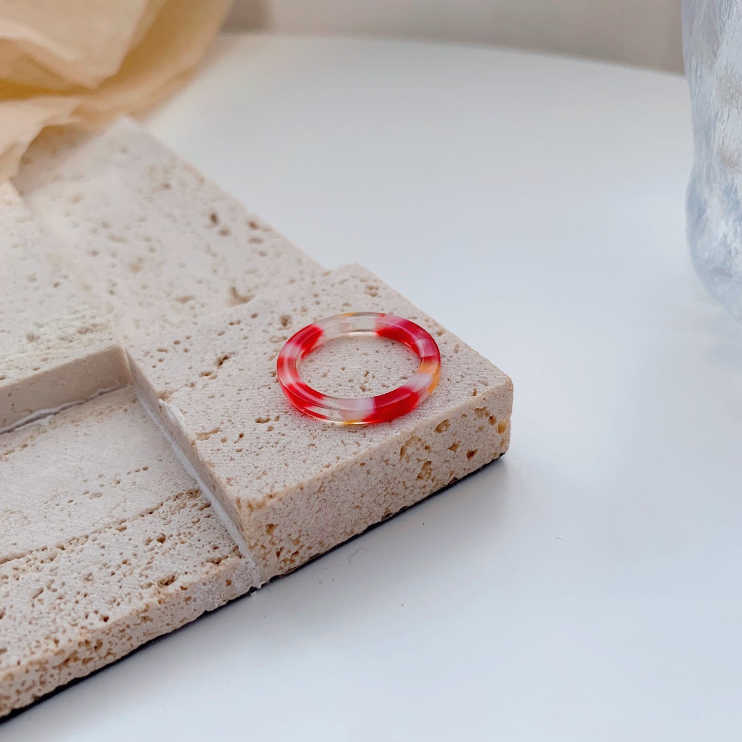 Trendy Retro Color Resin Commuter Fine Index Ring